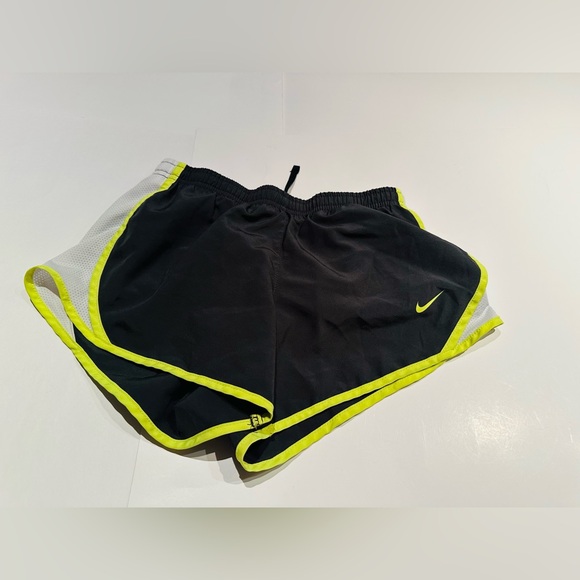 Nike Athletic Shorts Size: Small - Picture 1 of 3